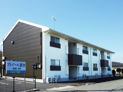 プレジール外観